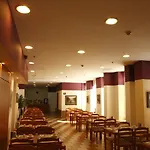 Six Hotel 3*