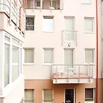 Hotel Six 3*