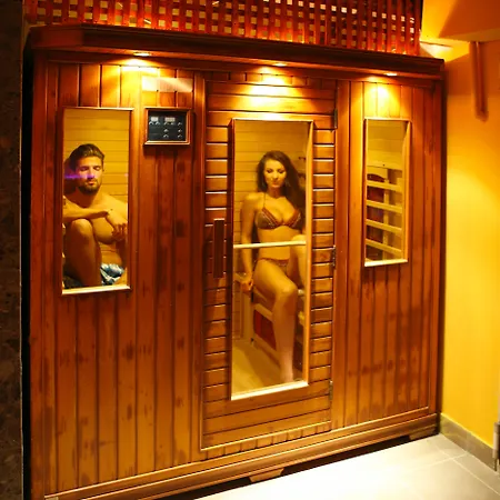 Six 3* Budapest