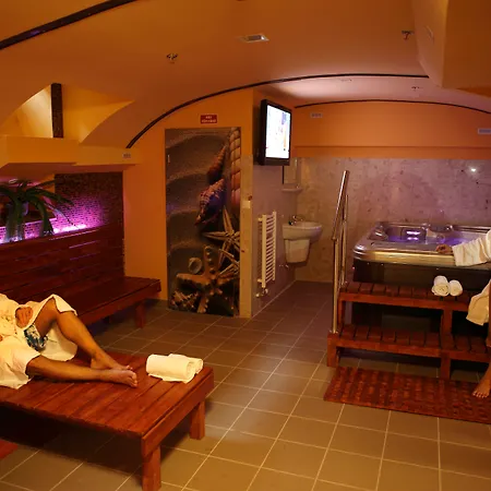 Six 3* Budapest