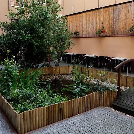 Hotel Six Budapest